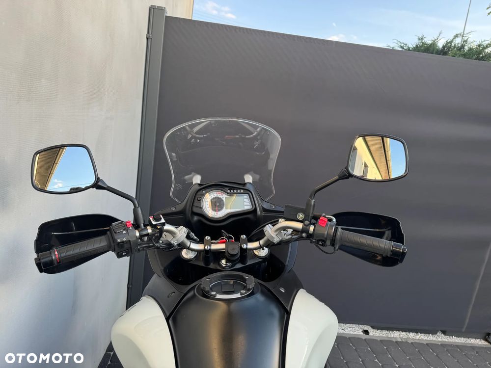 Suzuki V-STROM - 14