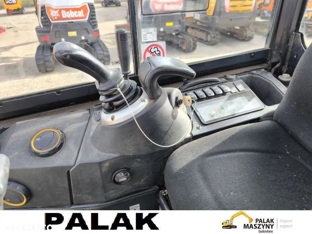 JCB Mini koparka JCB 16 C -1 , 2019 rok - 11