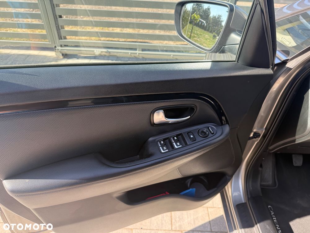 Kia Carens 1.6 GDI L 7os - 12