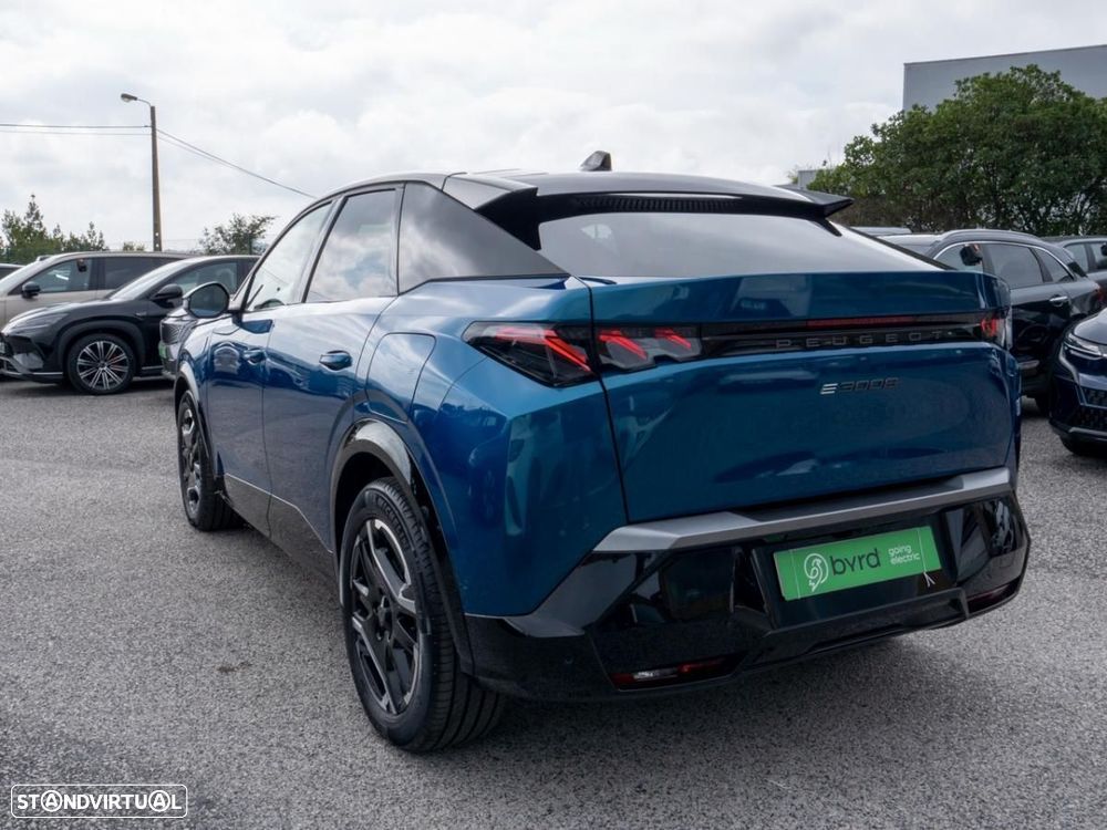 Peugeot E-3008 73 kWh GT - 11
