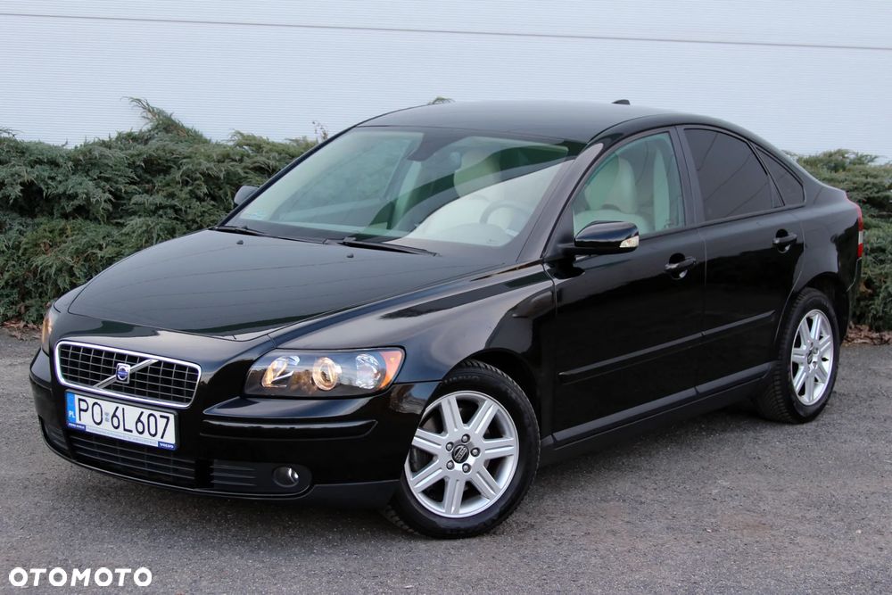 Volvo S40 2.0D Momentum - 1