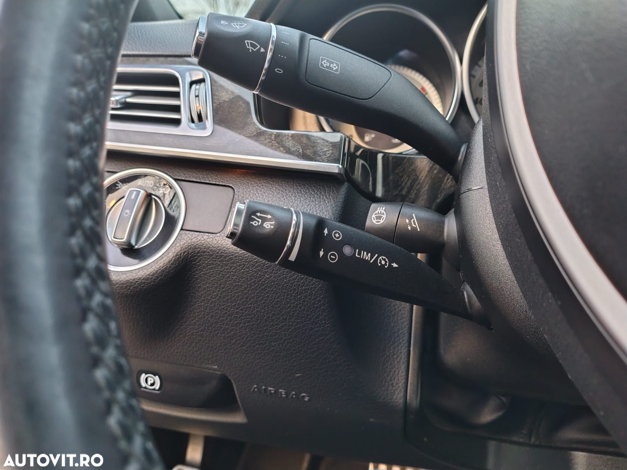 Mercedes-Benz E 350 CDI Bluetec Coupe Aut. - 37