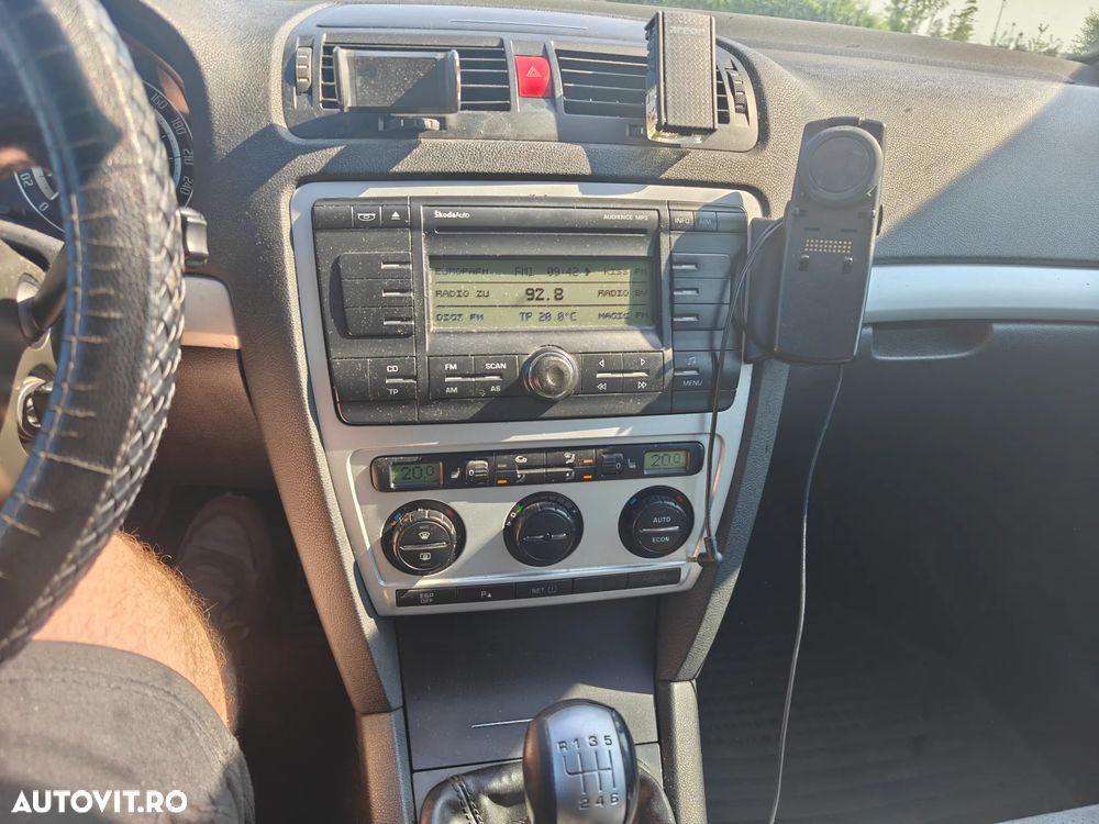 Skoda Octavia Combi 2.0 RS TDI - 8