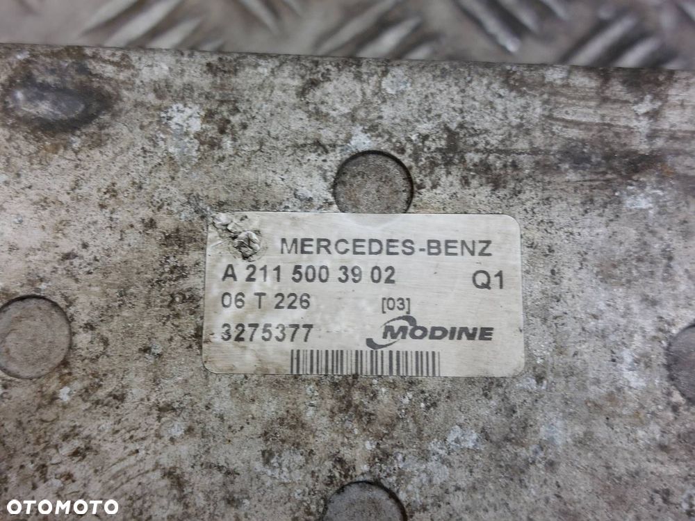 CHŁODNICA POWIETRZA INTERCOOLER MERCEDES-BENZ W211 E320 3.2 CDI 2115003902 - 2