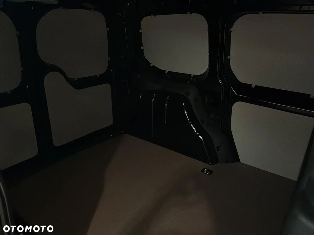 Volkswagen Caddy Cargo - 16