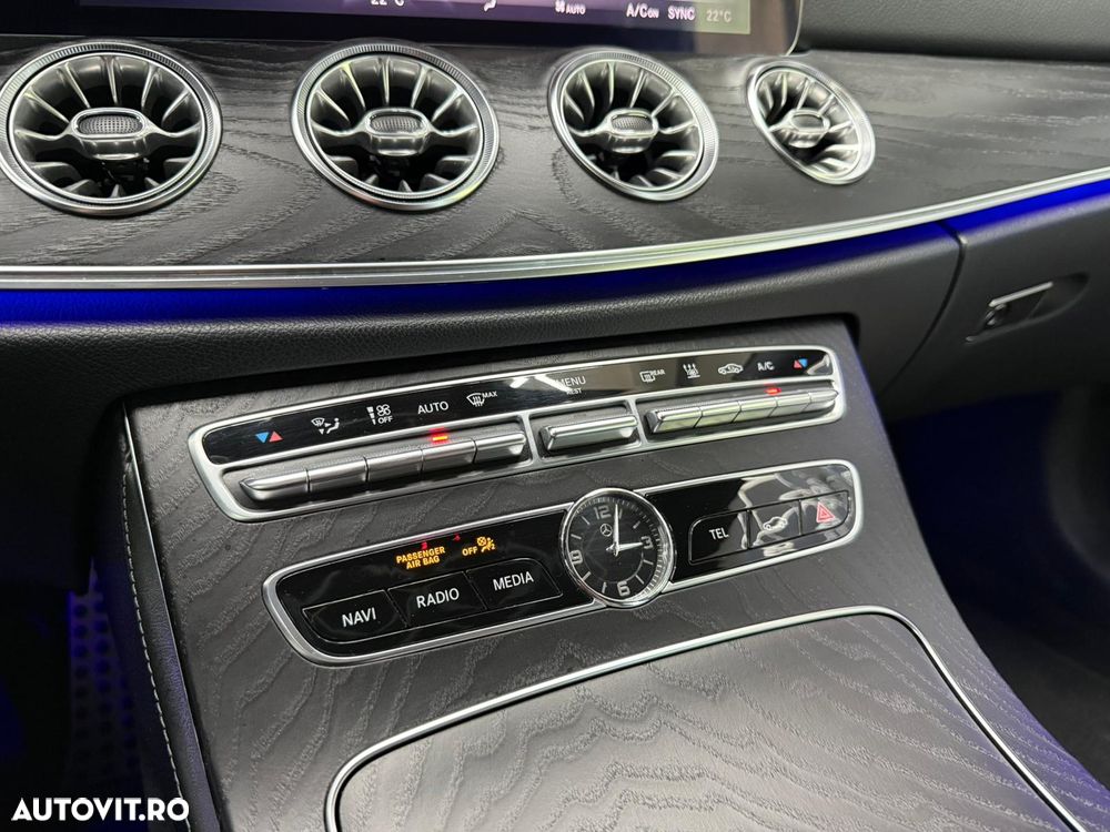 Mercedes-Benz E 400 4Matic 9G-TRONIC AMG Line - 12