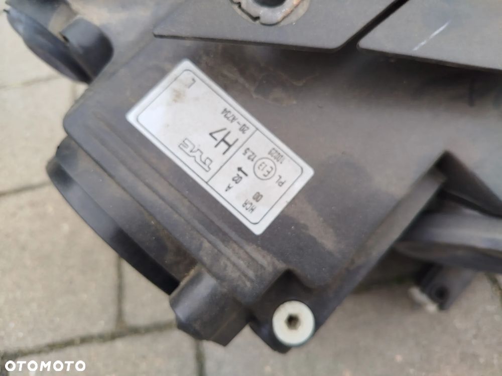 VW Passat B6 komplet lamp przednich - 6