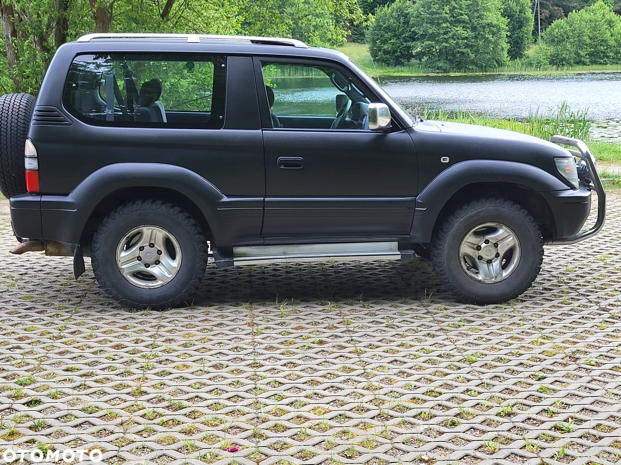 Toyota Land Cruiser - 5