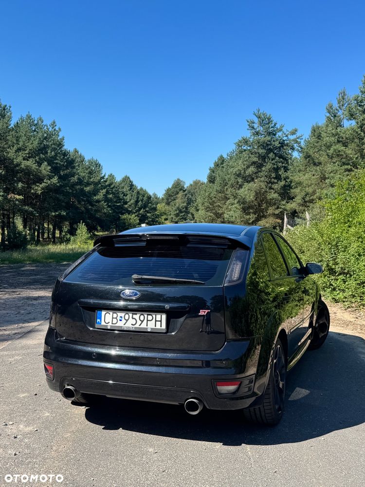 Ford Focus ST - 12
