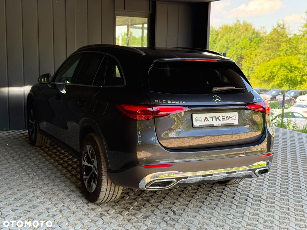 Mercedes-Benz GLC 300 de PHEV 4-Matic Avantgarde - 7