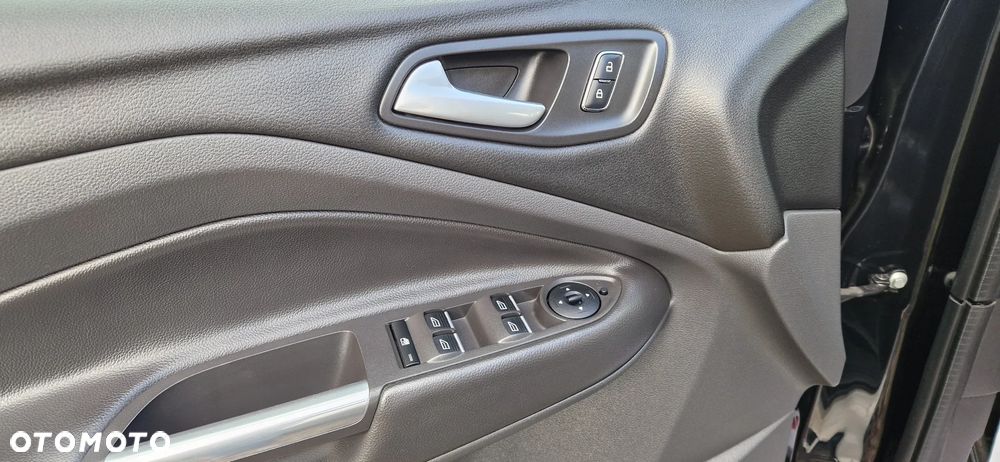 Ford Kuga 2.0 TDCi 4WD Titanium - 22