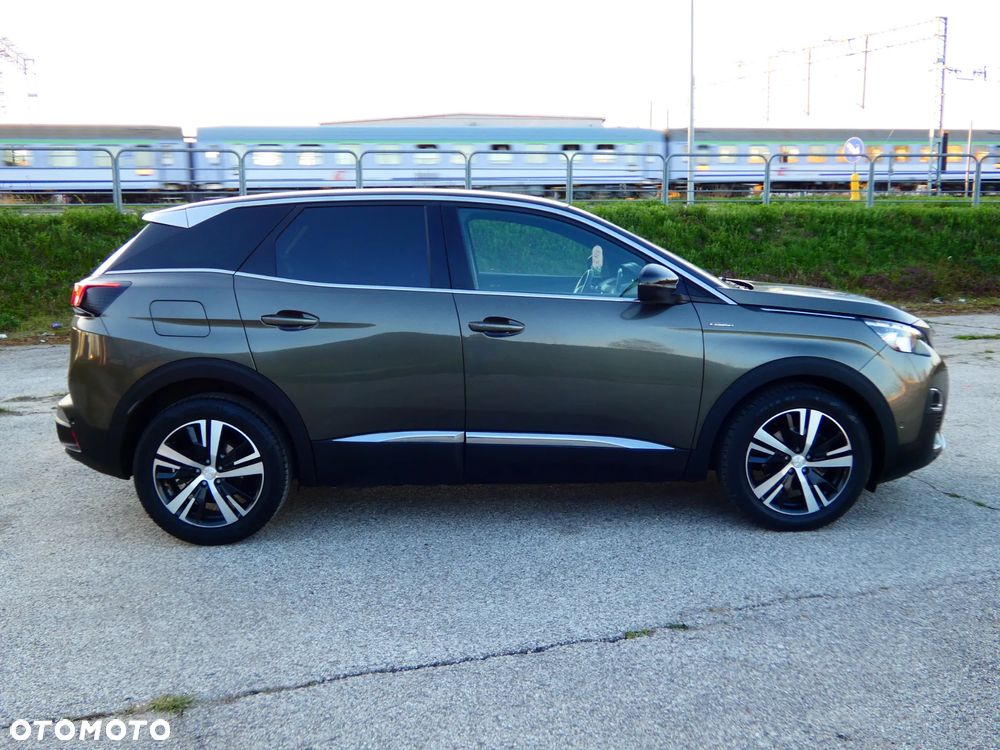 Peugeot 3008 1.5 BlueHDi Allure S&S - 9