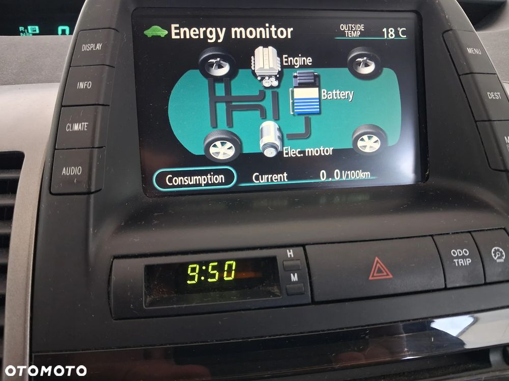 Toyota Prius 1.5 VVT-i Sol - 11
