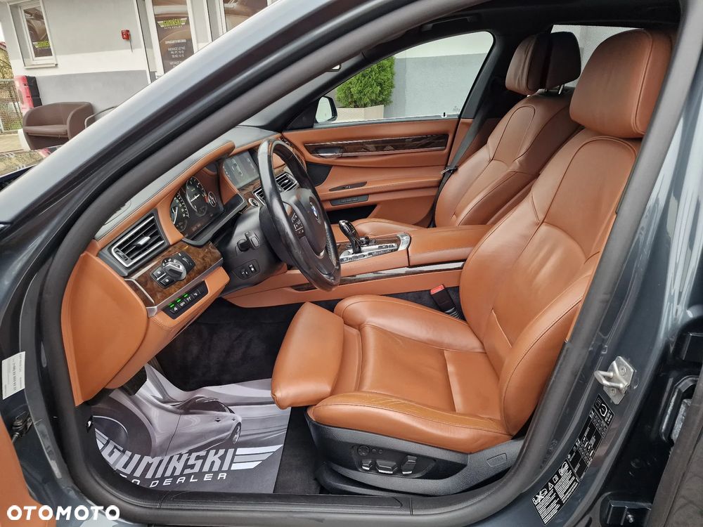 BMW Seria 7 740d - 15