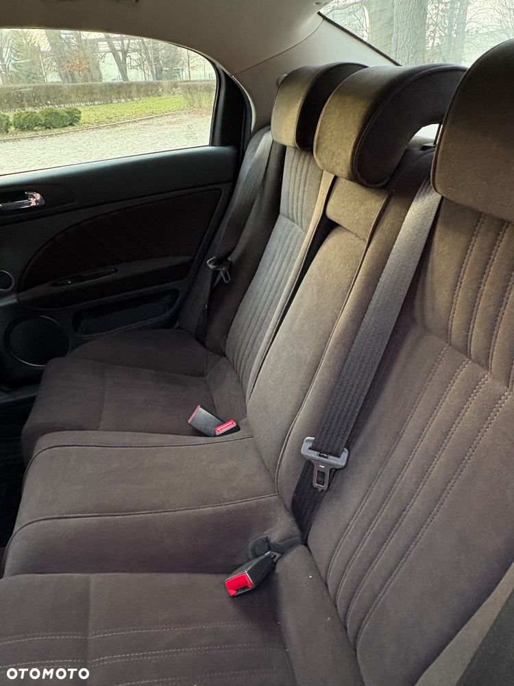 Alfa Romeo 159 1.9JTS Impression - 17