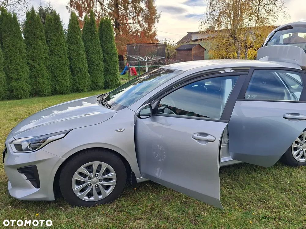 Kia Ceed - 25