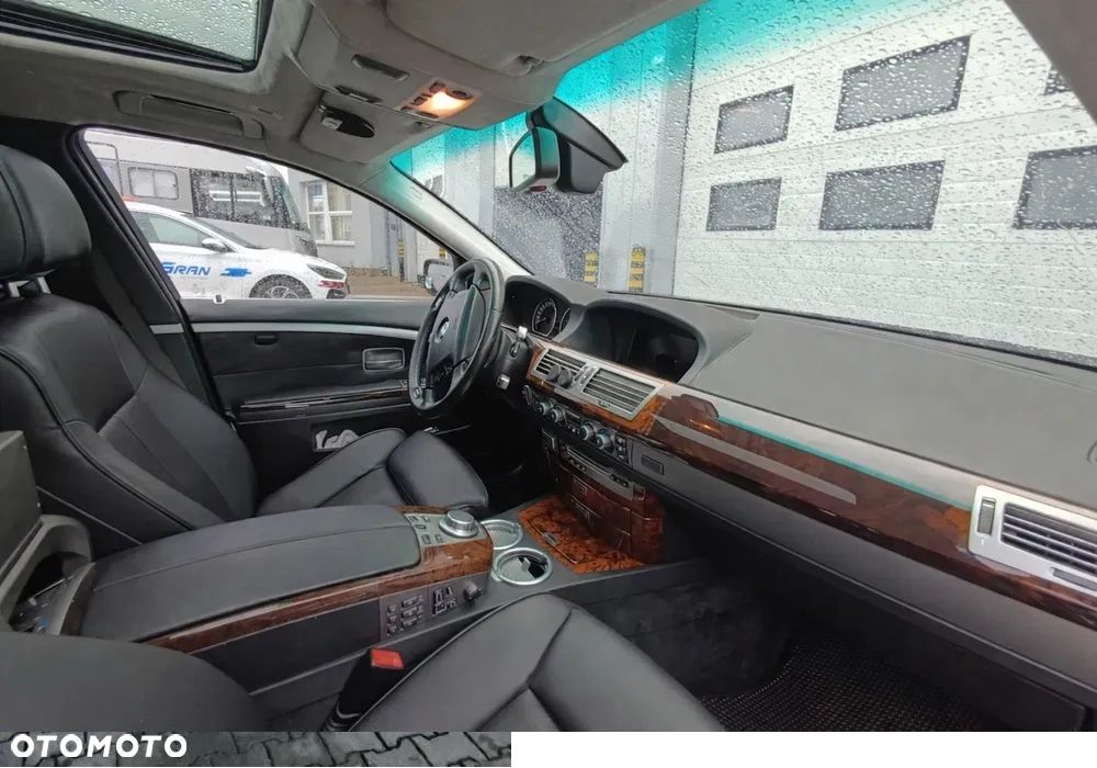 BMW Seria 7 760i L - 5