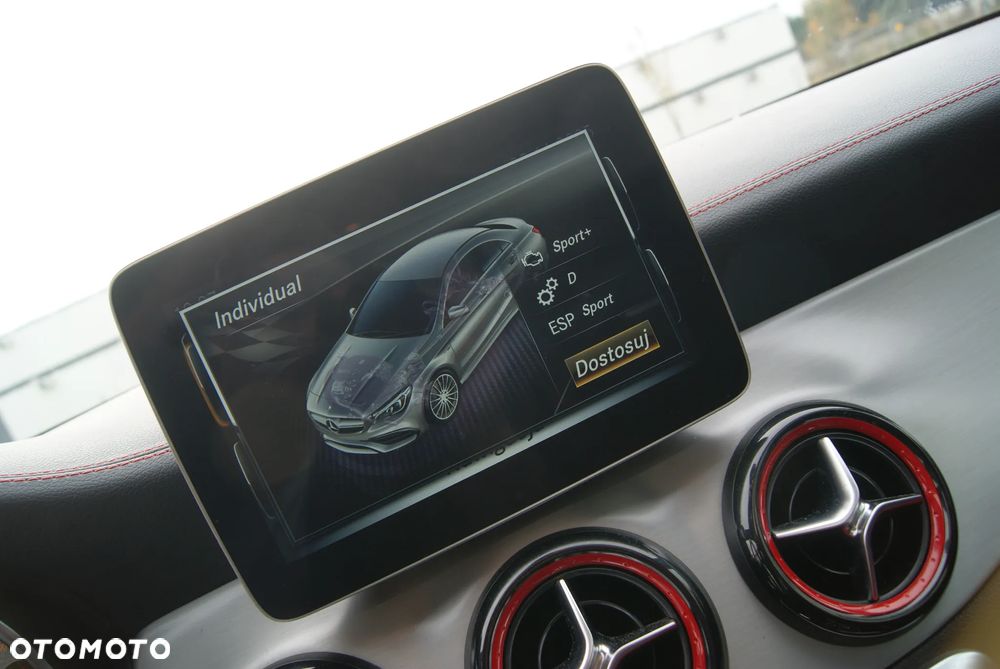 Mercedes-Benz CLA - 30