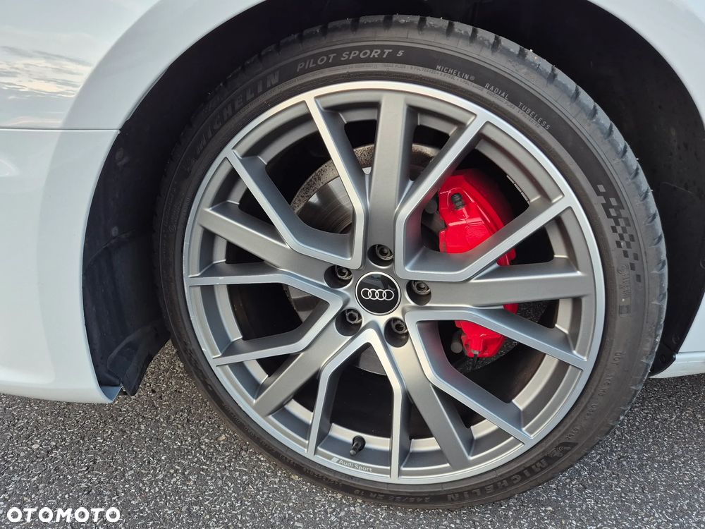 Audi A4 Avant 40 TDI S tronic S line - 37