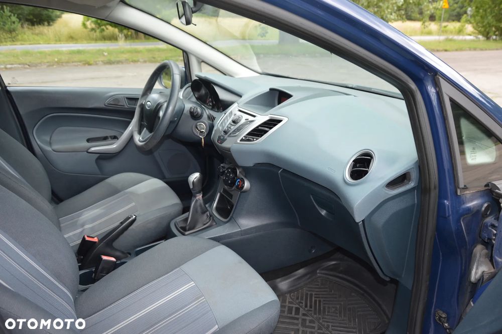 Ford Fiesta - 15