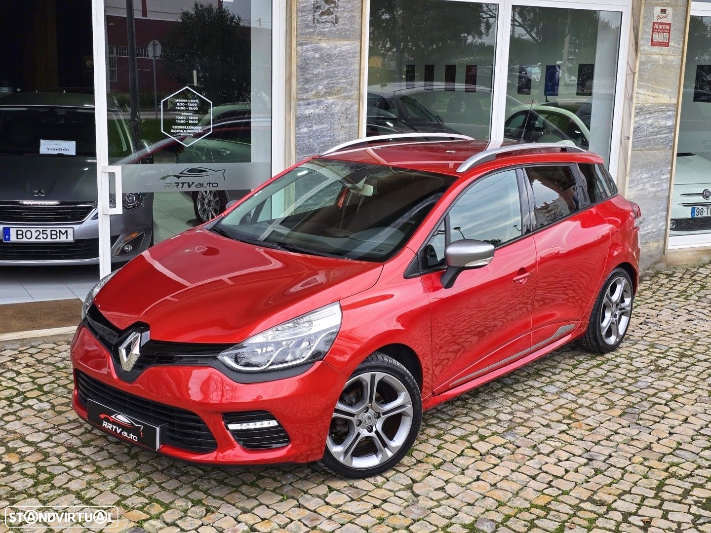 Renault Clio Sport Tourer 1.2 TCE GT EDC - 1