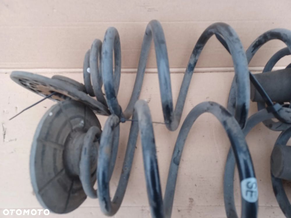 SPRĘŻYNY TYŁ OPEL ASTRA H KOMBI - 5