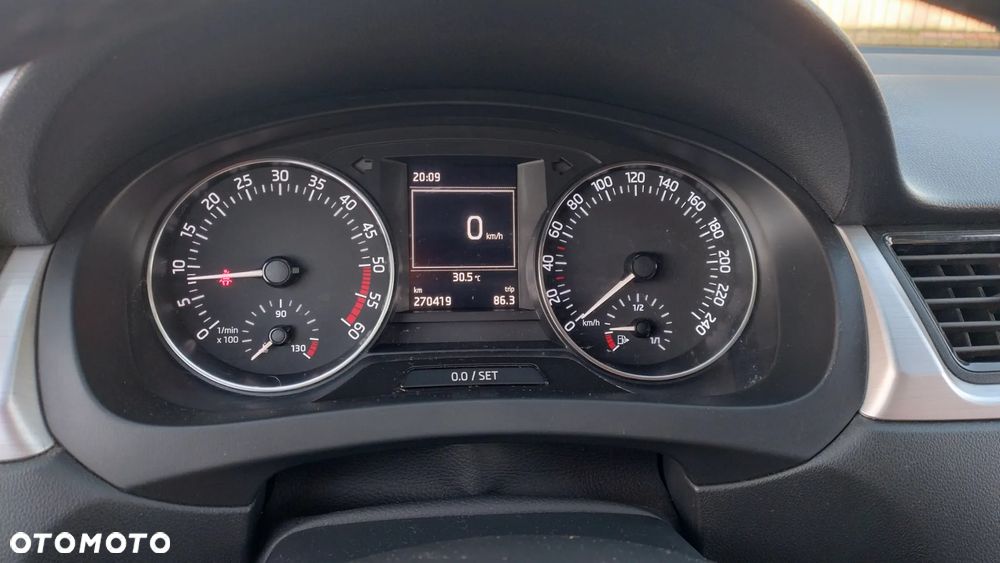 Skoda RAPID - 2