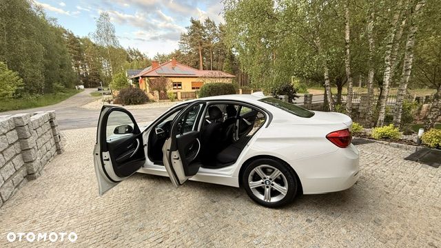 BMW Seria 3 318i GPF Advantage - 19