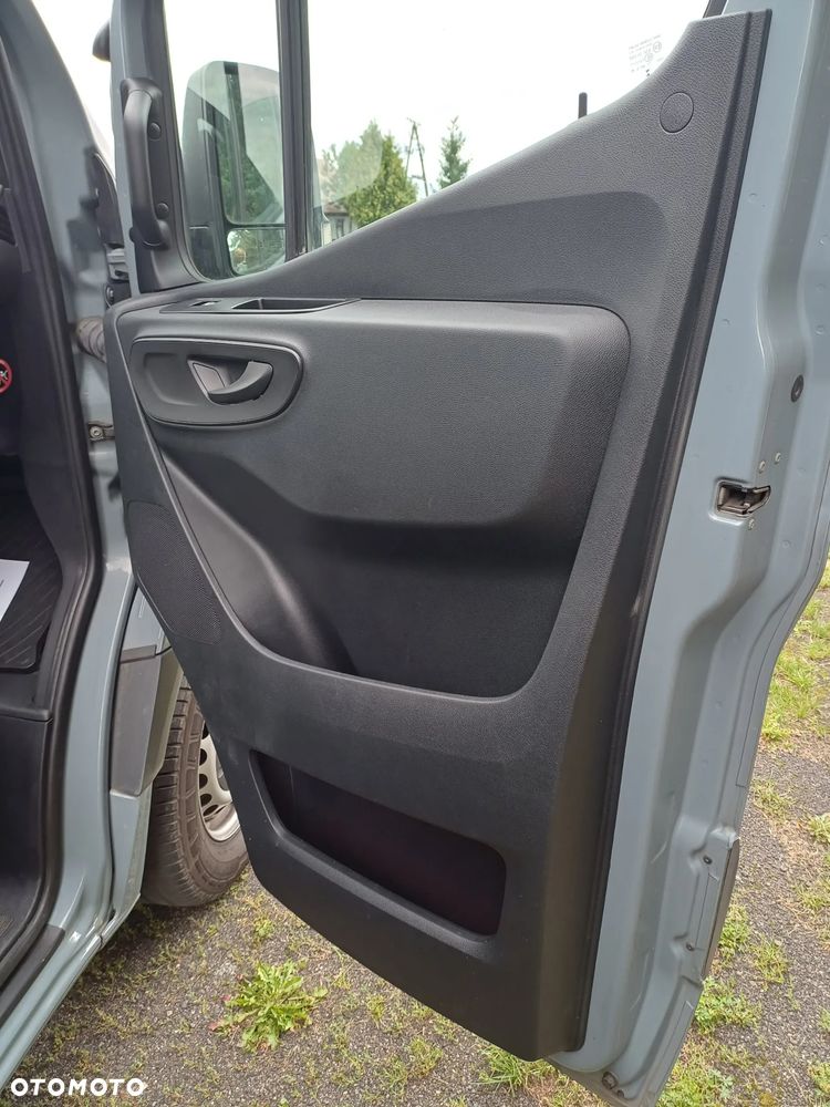 Mercedes-Benz SPRINTER - 23