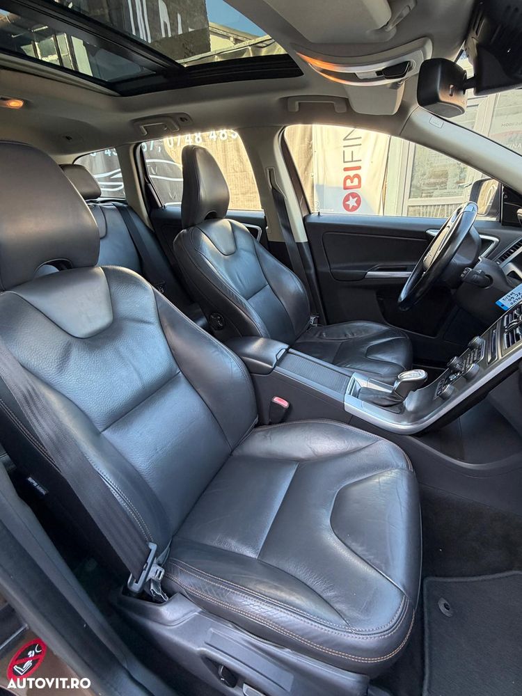 Volvo XC 60 2.4D AWD Aut. - 11
