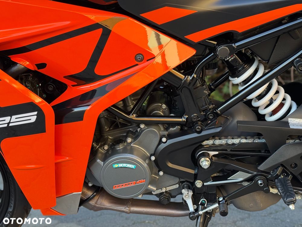 KTM RC 125 - 31