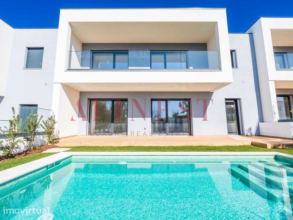 Moradia de Luxo T4 em Manique com Piscina, Jardim e Excelente Local... - Grande imagem: 3/60