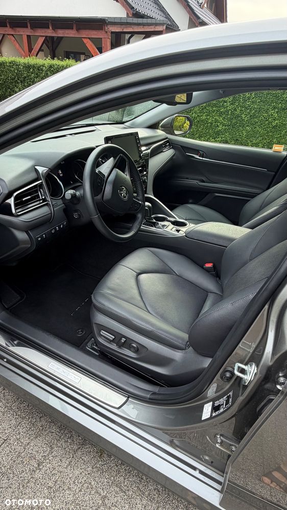 Toyota Camry 2.5 Hybrid Executive CVT - 8