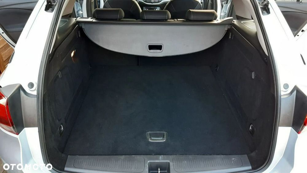 Opel Astra 1.4 Turbo Edition - 12