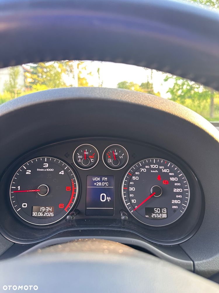 Audi A3 Sportback 2.0 TDI DPF Quattro Attraction - 17