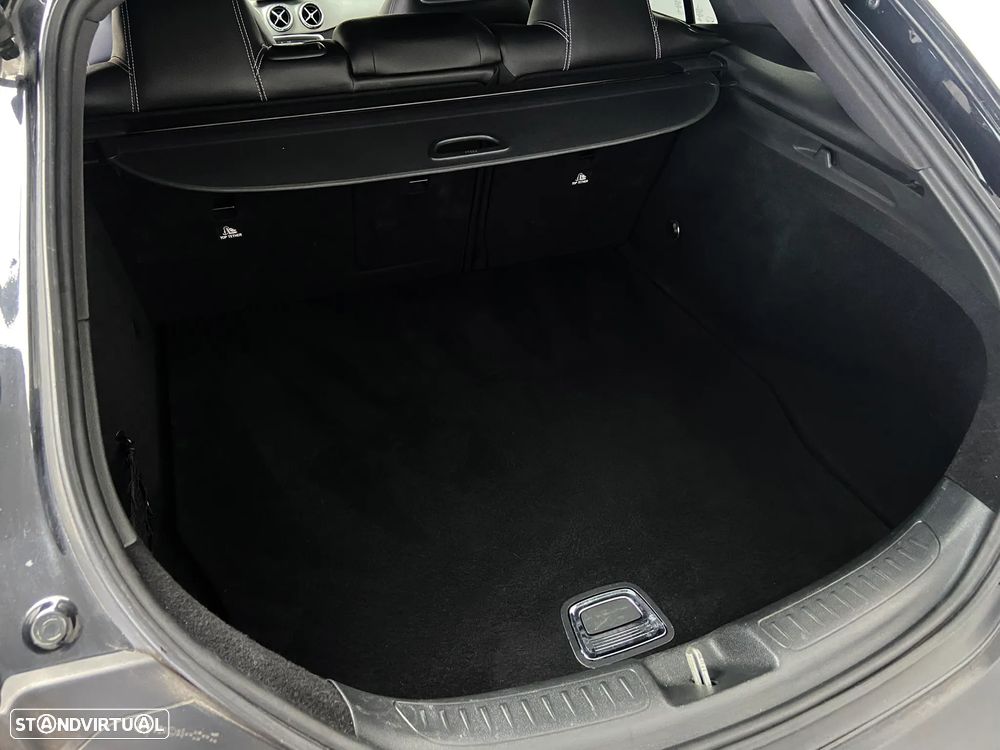 Mercedes-Benz CLA 200 Shooting Brake d - 11