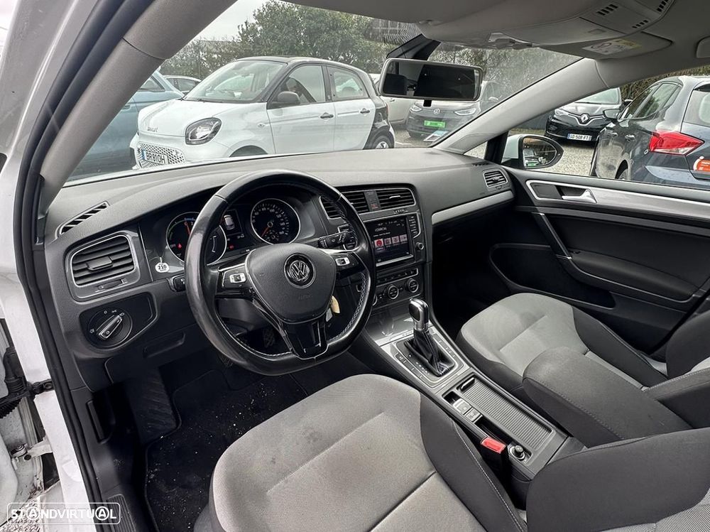 VW e-Golf AC/DC - 16