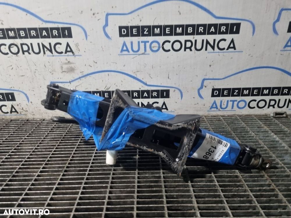 Cric BMW X3 E83 Facelift 2006 - 2010 (1368) - 3