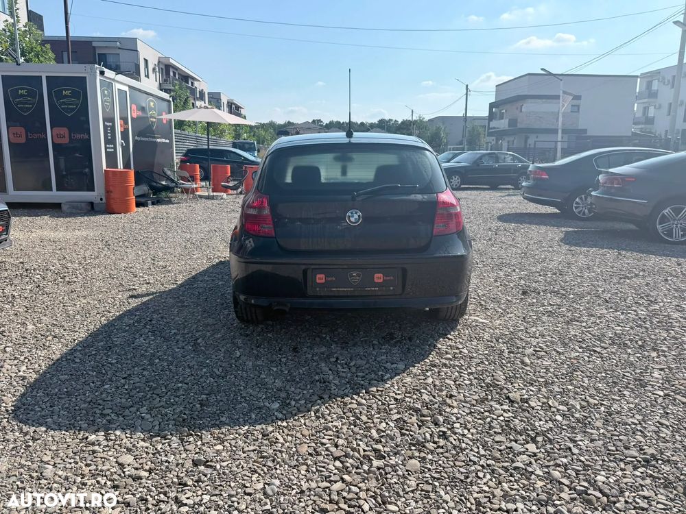 BMW Seria 1 - 21