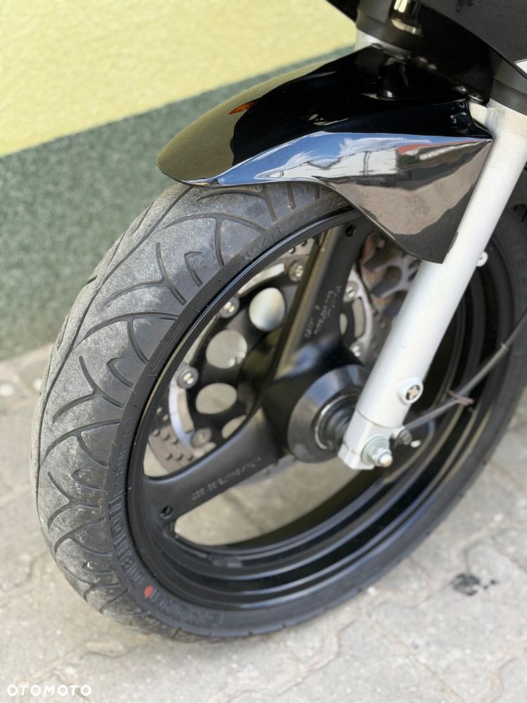 Suzuki GS - 29