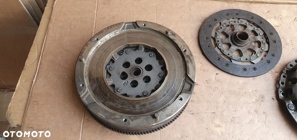 Sprzęgło kompletne koło tarcza docisk dwumas dwumasa BMW I F20 1.6 7621180 7614325 - 2