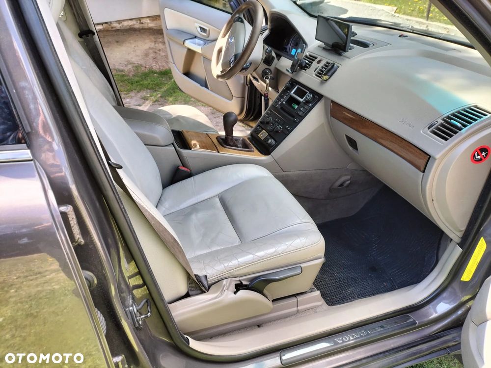 Volvo XC 90 2.4 D5 Momentum - 7