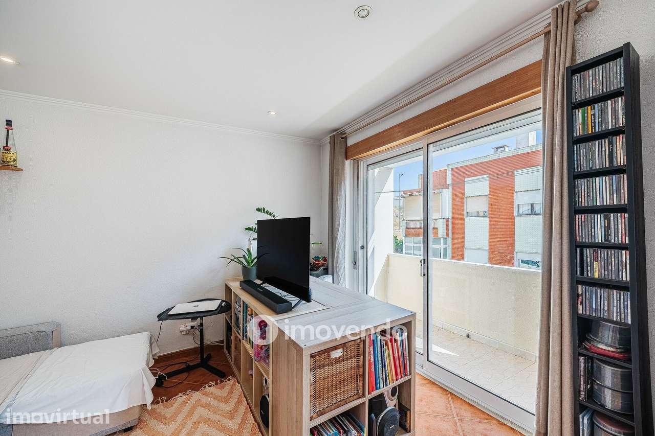 Apartamento T2 com cozinha equipada, na Amadora - Grande imagem: 5/38