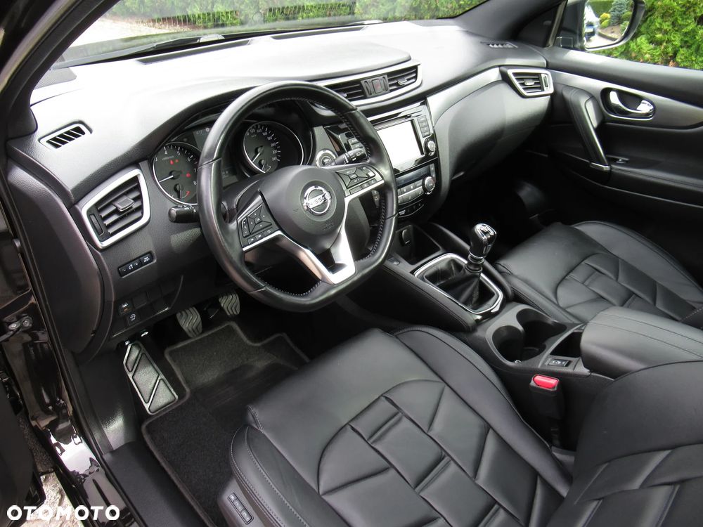 Nissan Qashqai 1.3 DIG-T Tekna+ - 22