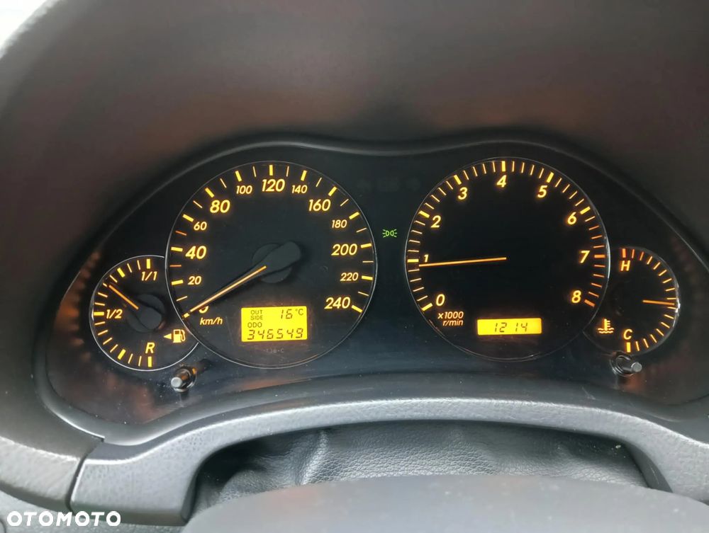 Toyota Avensis 2.0 VVT-i Prestige - 9
