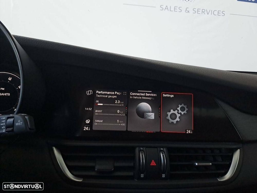 Alfa Romeo Giulia 2.0 T TI Q4 AT8 - 23