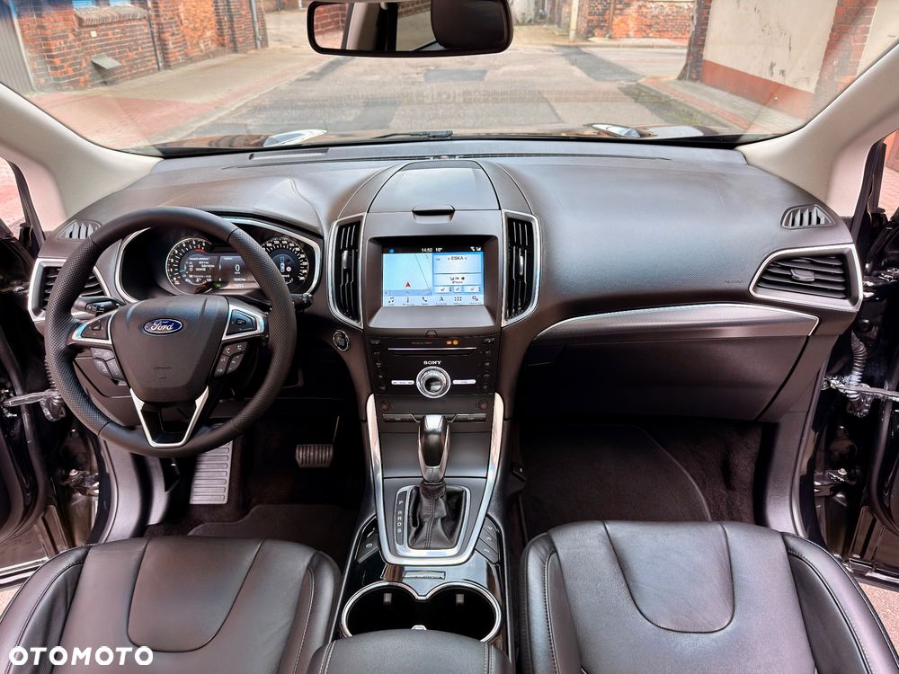 Ford Edge 2.0 TDCi Bi-Turbo 4x4 Titanium - 28