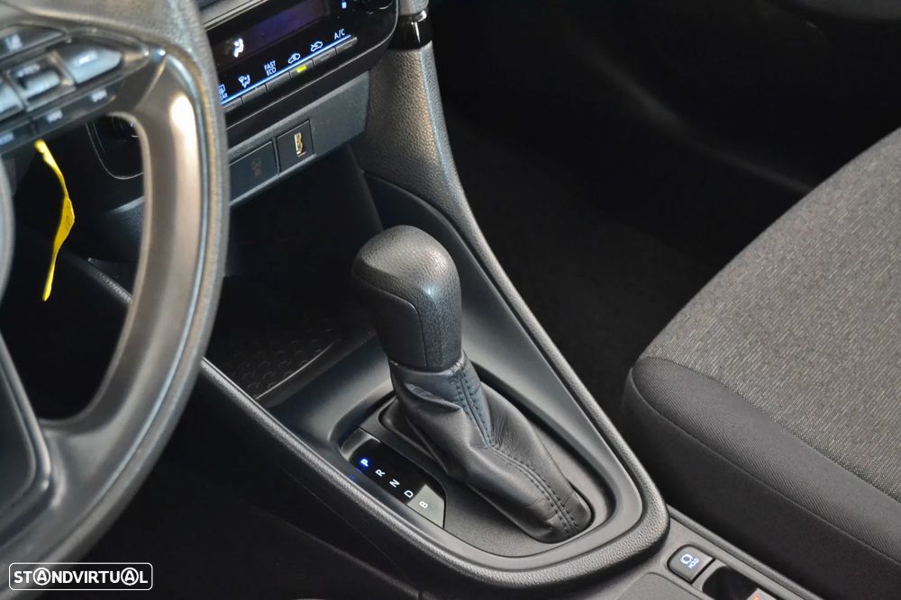 Toyota Yaris 1.5 HDF Comfort - 18