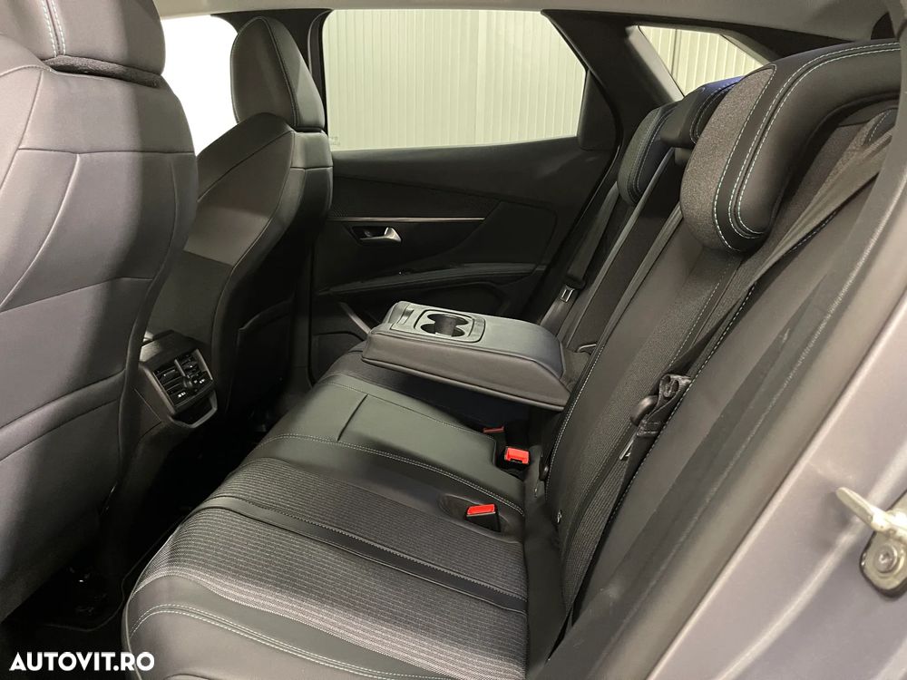 Peugeot 3008 Hybrid 225 e-EAT8 Allure Pack - 11