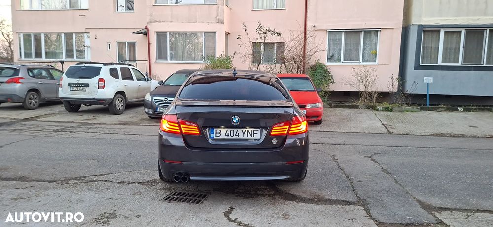 BMW Seria 5 530d xDrive AT - 13